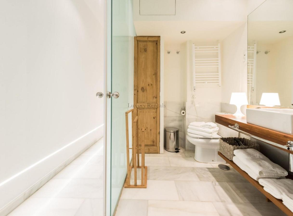 Calle Mayor II Madrid Ngoại thất bức ảnh